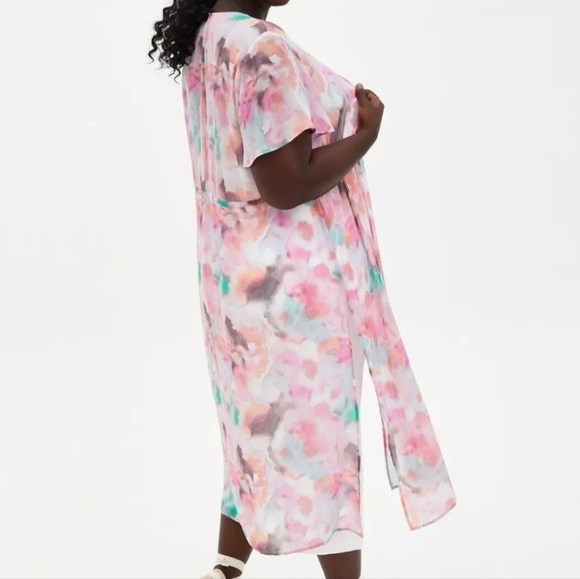 Torrid Textured Open Front Watercolor Kimono - Picture 1 of 4
